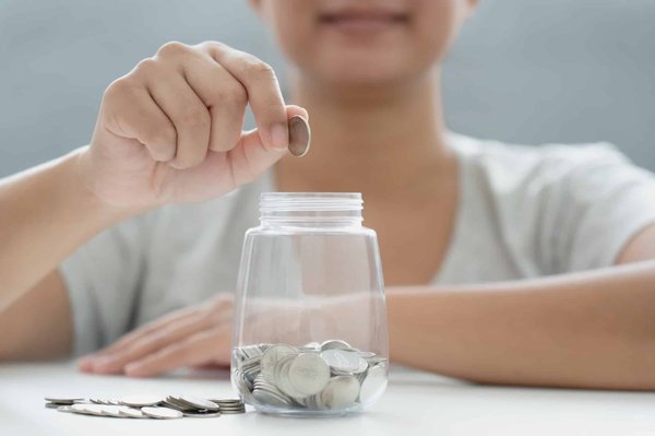 Pourquoi ouvrir un compte bancaire pour son ado?